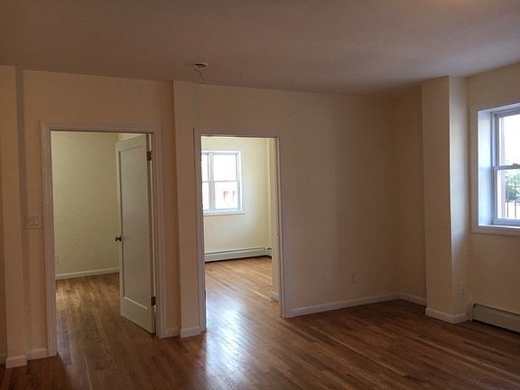 4th image of 573 6th Ave APT 1B