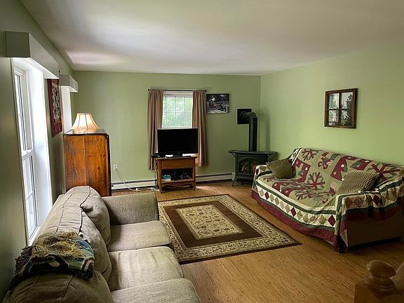 2nd image of 29 Red Fern Road