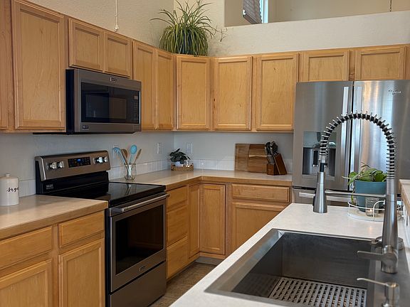 5th image of 2426 Summerpark Ln