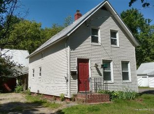 17 Pine St, Skowhegan, ME 04976