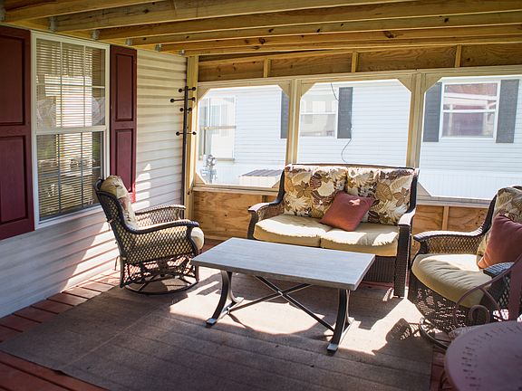 Screen Porch