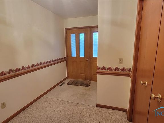 5th image of 205 Briarwood Dr