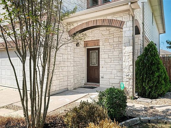 2nd image of 3601 Savage Springs Dr