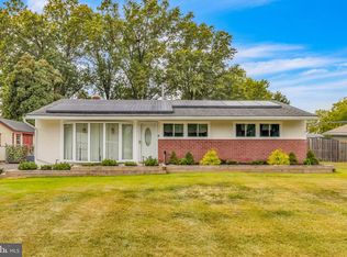 2540 N Parkview Dr, Norristown, PA
