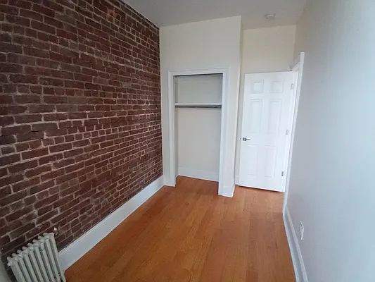 Rented by Sido New York LLC | media 8