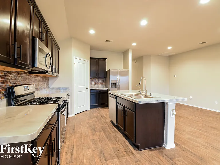 3919 Egyptian Goose Ct — Photo 4