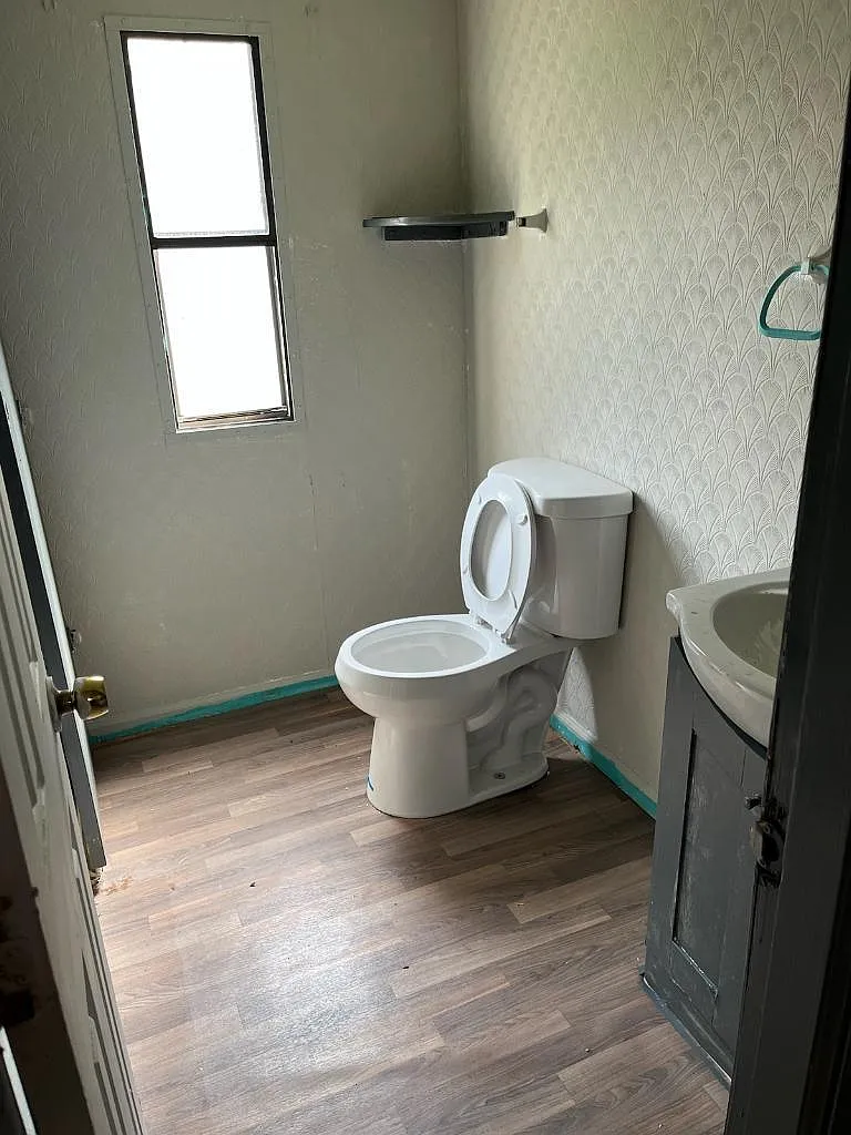109 Goddard Ln — Photo 3