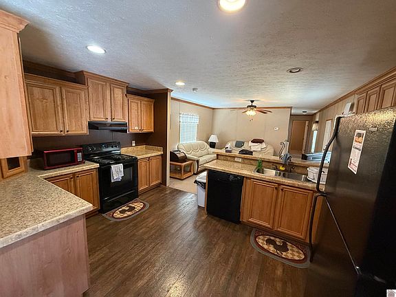 5th image of 45 Drew Ln