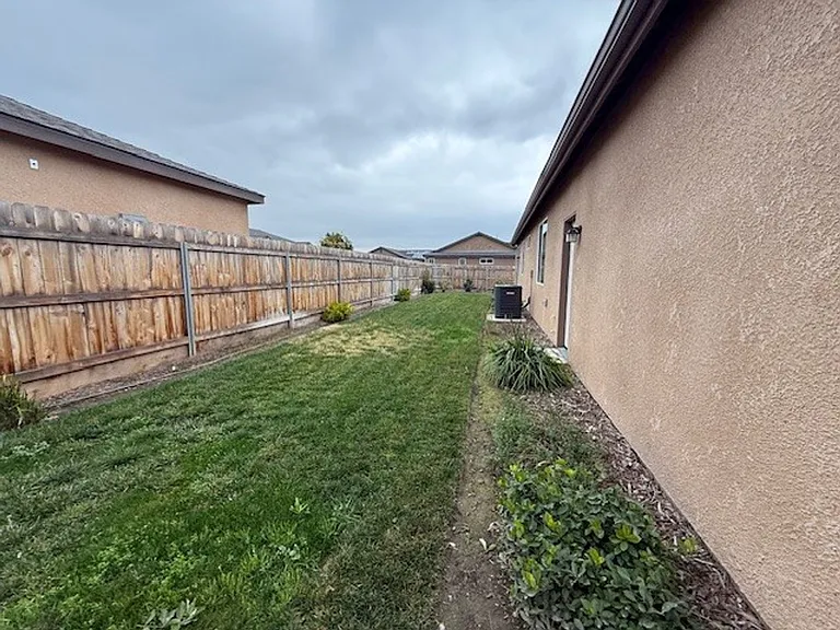 324 W Kimball Ave — Photo 21