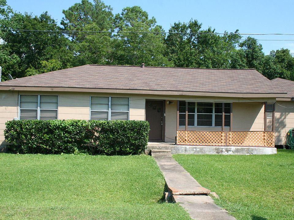 1st image of 2302 Sunset Dr.