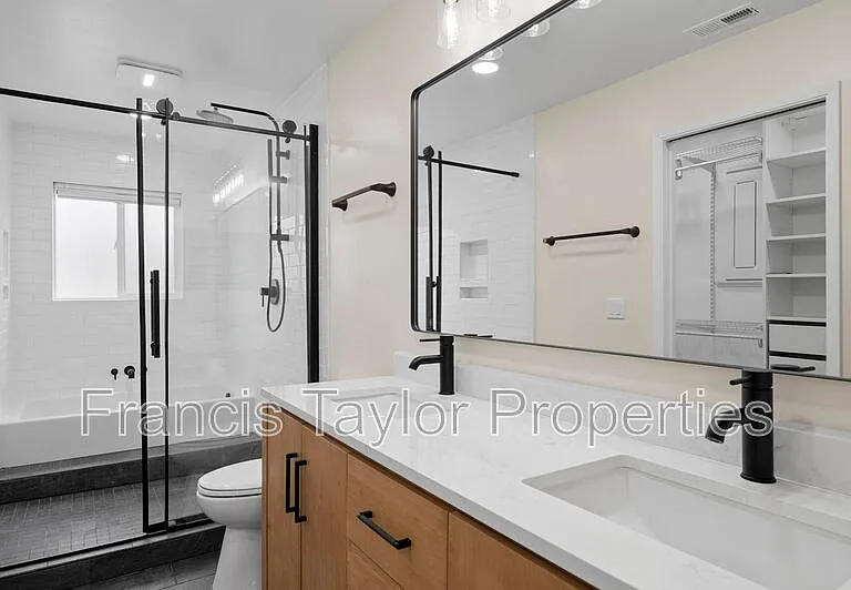 1080 Circle Dr — Photo 25