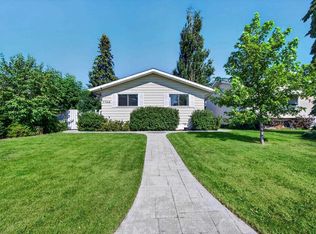 7704 13th Ave NW, Edmonton, AB T6K 2T4