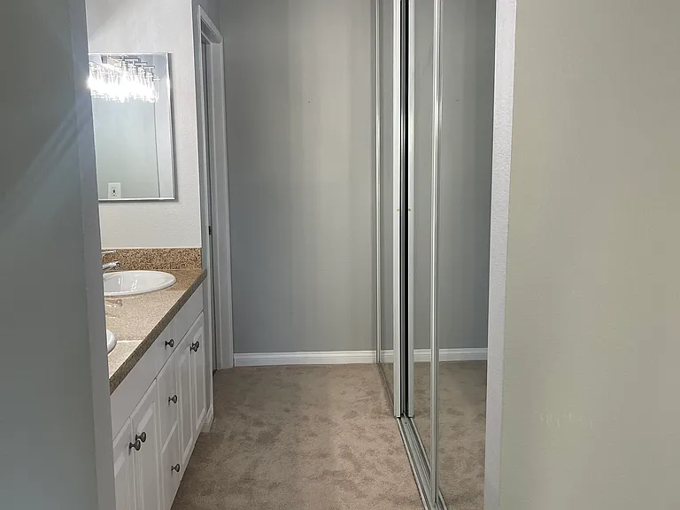 21520 Burbank Blvd #200 — Photo 9
