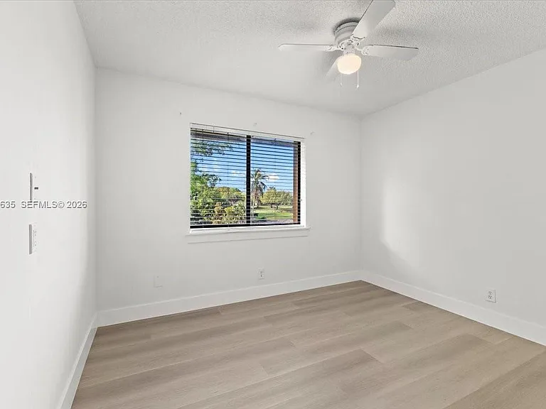 181 Wimbledon Lake Dr #181 — Photo 23