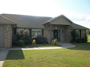 1st image of 100 Sagebrush Cir
