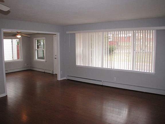 2nd image of 720 Parkside Dr