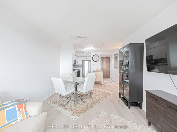 23 Oneida Cres, Richmond Hill, ON