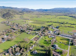 10560 Main St, Potter Valley, CA 95469