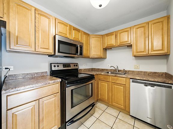 5th image of 5815 Rose Ave APT 6