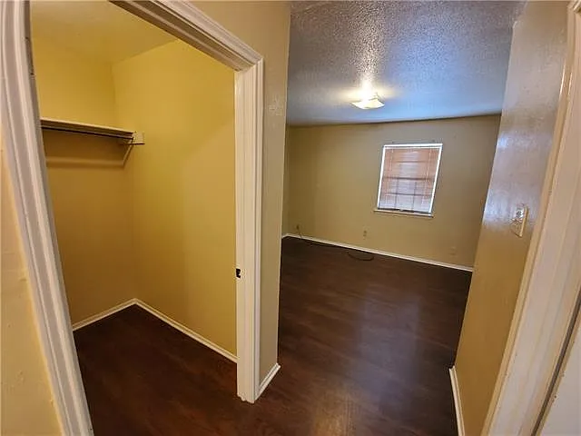 1225 Truxton St #21 — Photo 8