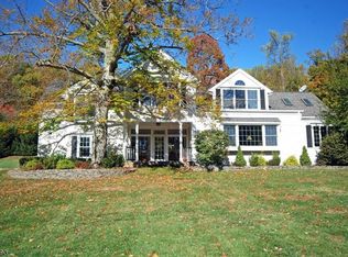 633 Valley Rd, Watchung, NJ 07069