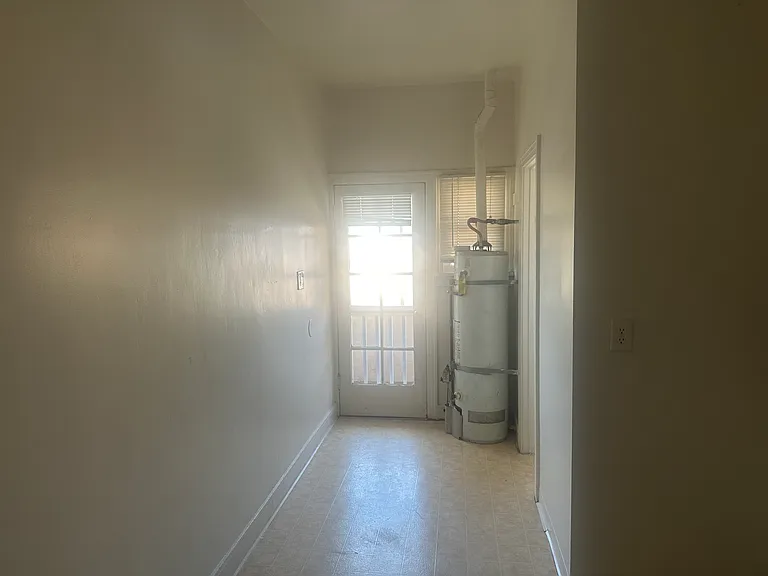1510 E Wilson Ave — Photo 6