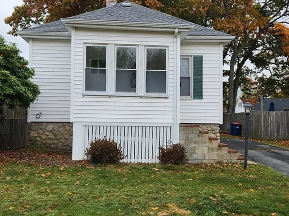 267 Belair St, New Bedford, MA 02745