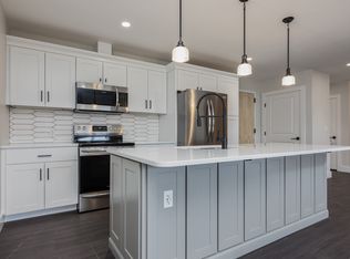 200 Town Common Cir #3, Cape Elizabeth, ME 04107