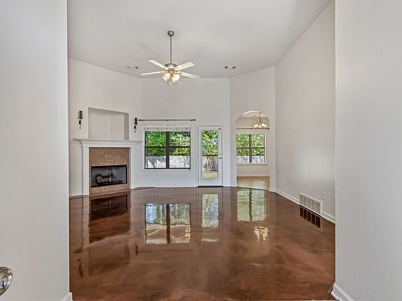 3rd image of 3671 Haynes Rd