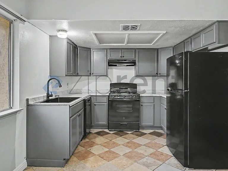 1420 Sepulveda Ave #D — Photo 17