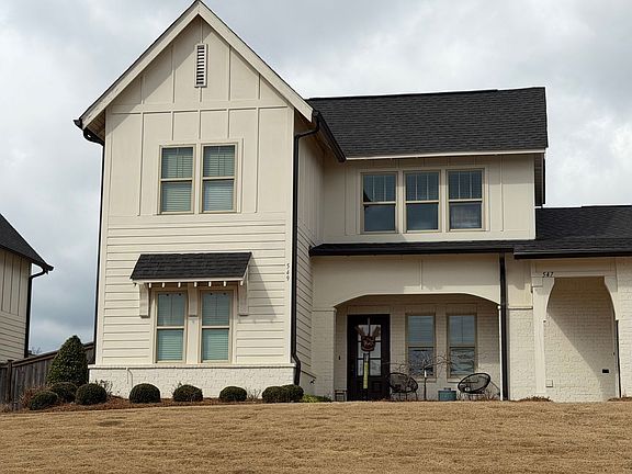 3rd image of 549 Grey Oak Cir