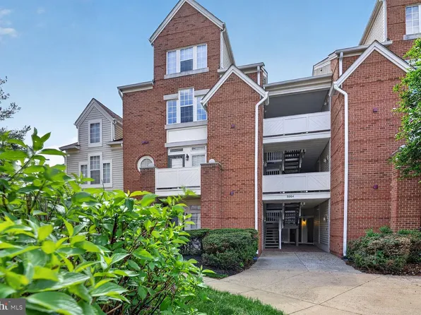 6864 Brindle Heath Way #203, Alexandria, VA 22315