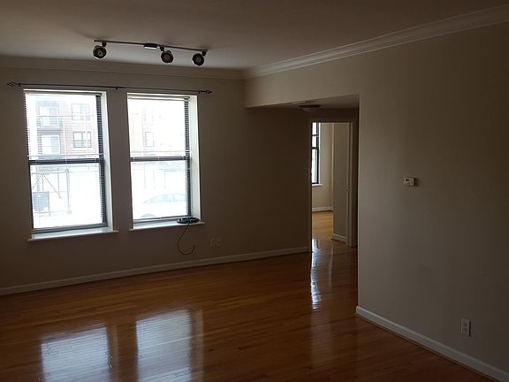 2nd image of 5646 Waterman Blvd APT 14