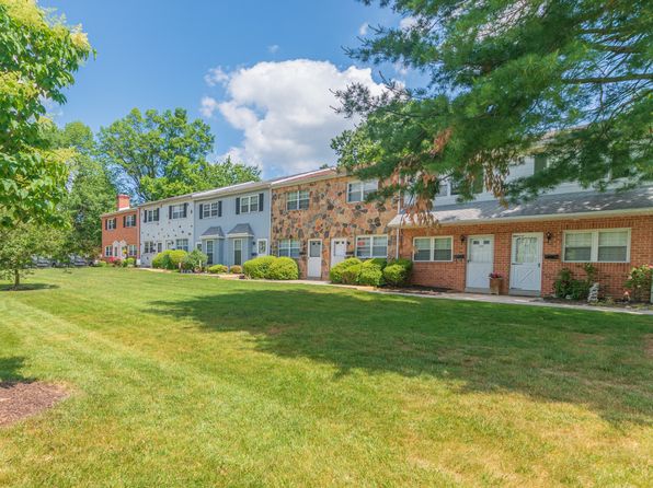 Rolling Glen Townhomes and Apartments | 1531 Rolling Glen Dr, Marcus Hook, PA