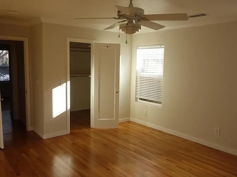 585 Morse Ave — Photo 5