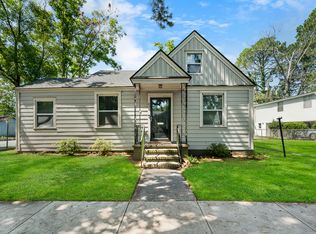831 E 36th St, Savannah, GA 31401
