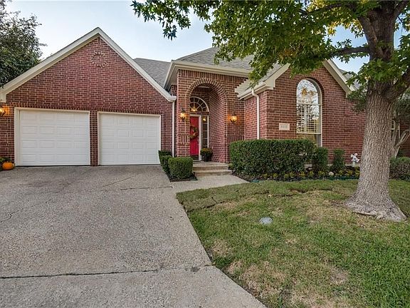 2nd image of 5918 Mockingbird Ln