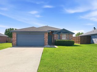 311 S Chestnut St, Forney, TX 75126