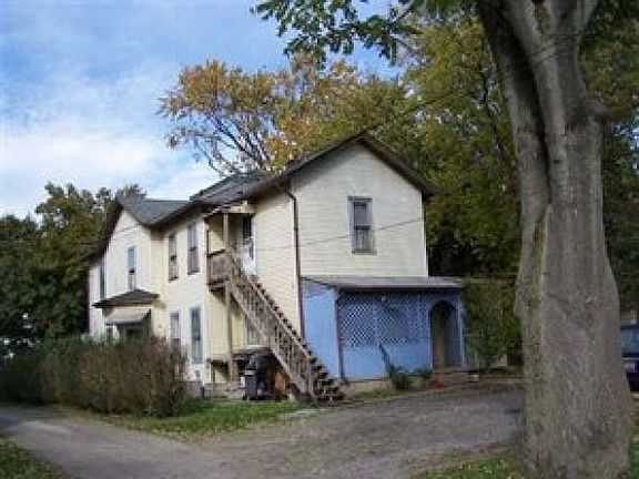 2nd image of 529 E North St