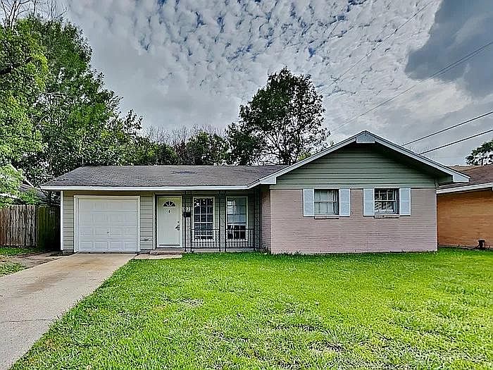 1st image of 3227 Sophie Ann Dr