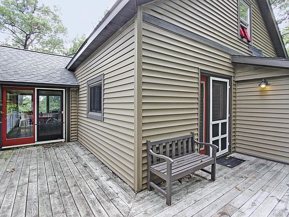 4th image of 83 River Hills Dr
