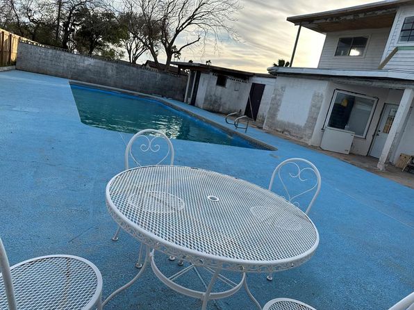 107 Buchanan Ave, Laguna Heights, TX 78578