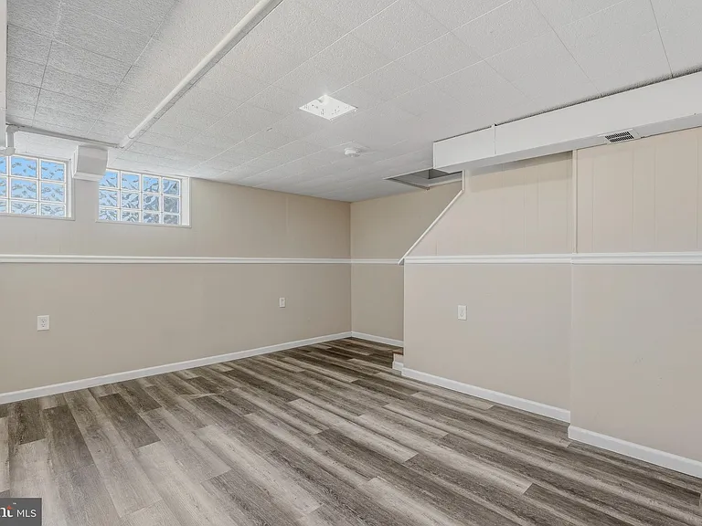 586 Lucia Ave — Photo 27