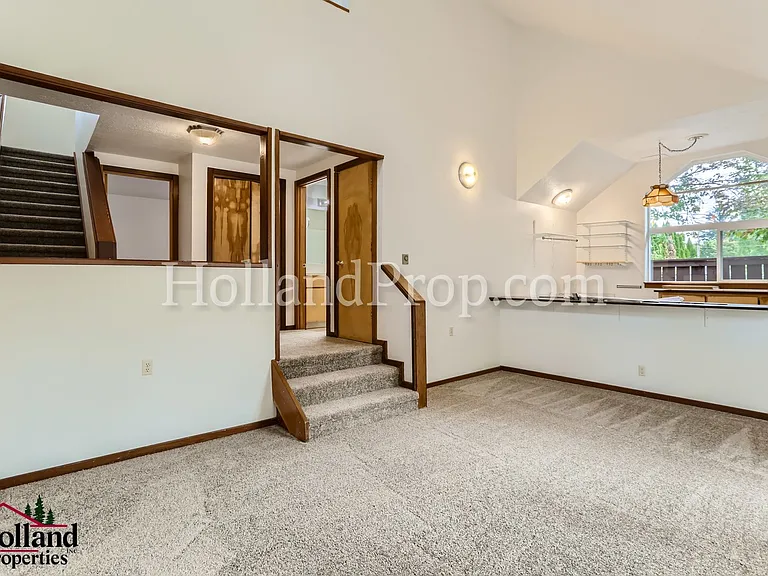 1719 Main St #1 — Photo 5