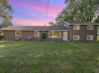 4452 E Vernon Ct, Midland, MI 48640