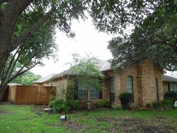 3rd image of 17918 Carrollwood Dr