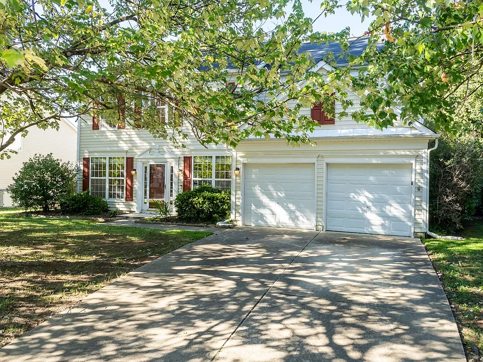 204 Sherwood Forest Pl