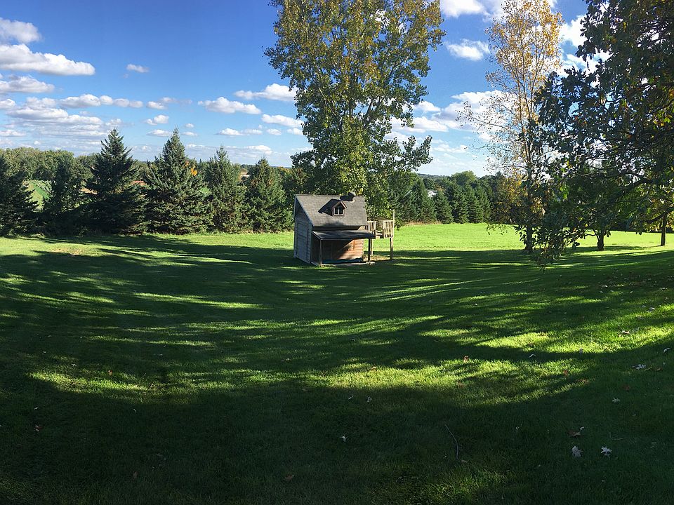 2nd image of 3886 Schneider Dr