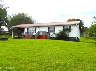 299 Oak Grove Rd, Madisonville, TN 37354
