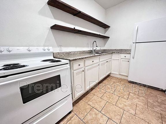 5th image of 3319 E 30th St Unit 3E